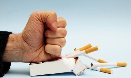 rzucenie palenia, aby zapobiec bólom stawów palców